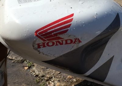 Honda - oprava nádrže